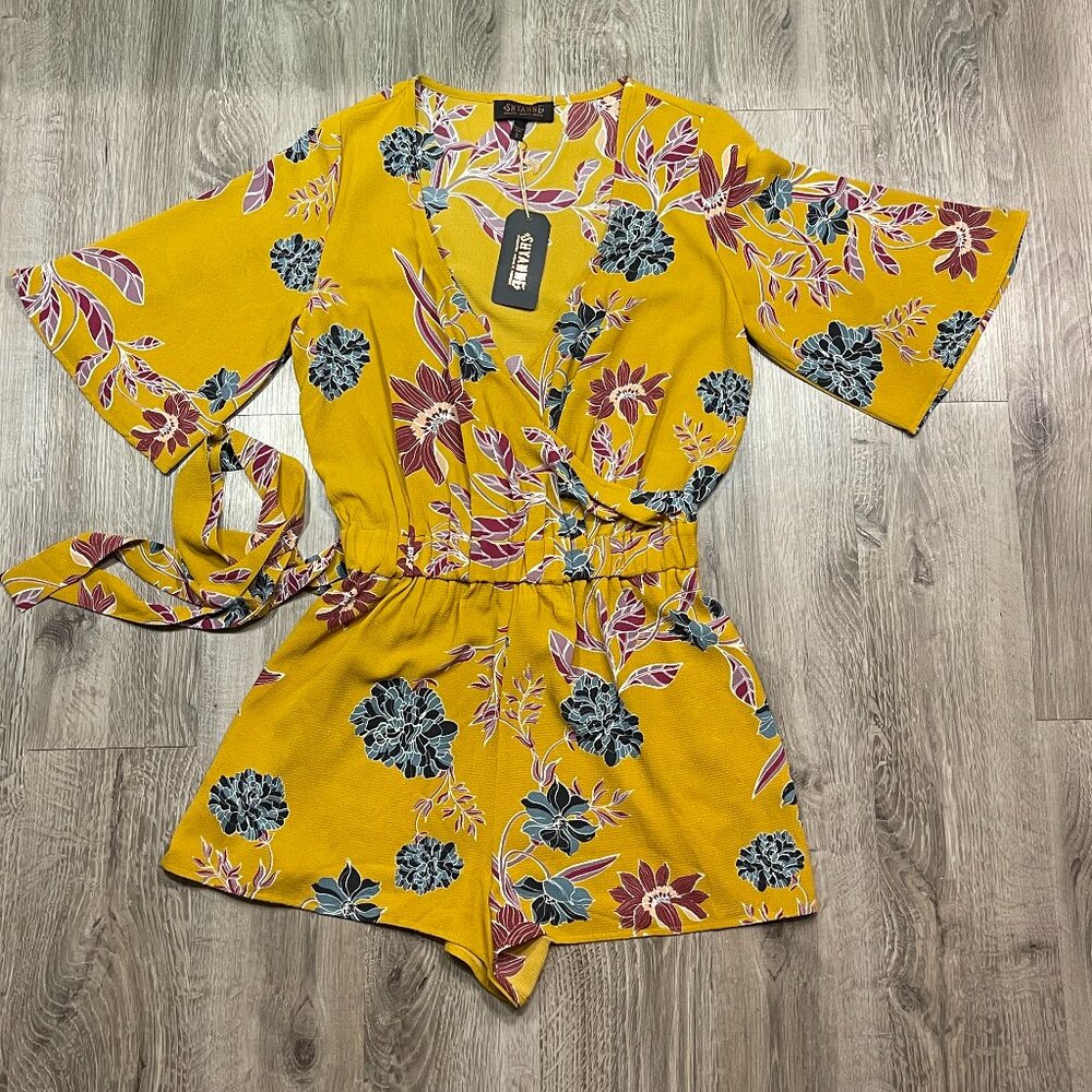 Shyanne Mustard Yellow Floral Romper - Size Small - NWT